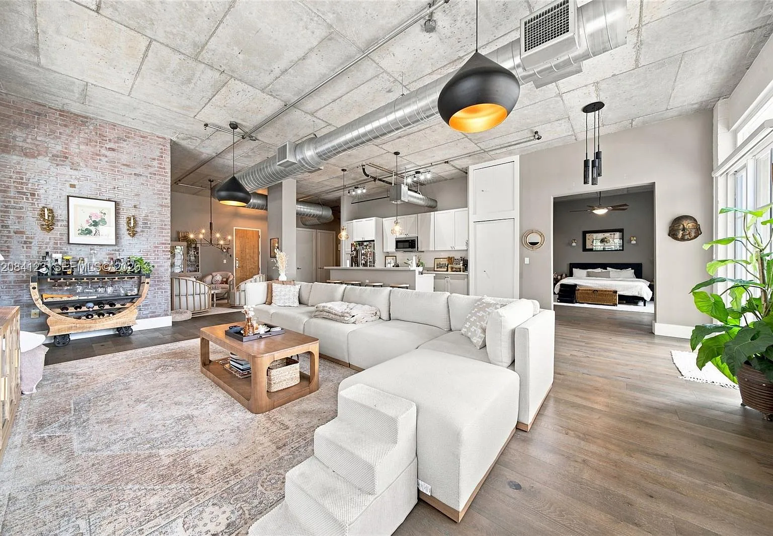 Mill Condo — Photo 4