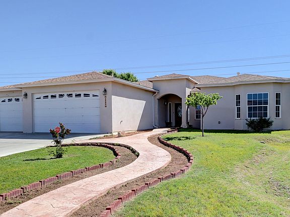 2nd image of 4582 Mesa Moreno Dr