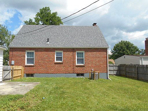 4th image of 541 Sharon Ln