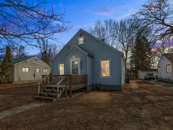 3908 13th St, Menominee, MI 49858