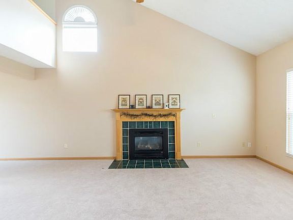 5th image of 4924 Scioto Park Ave
