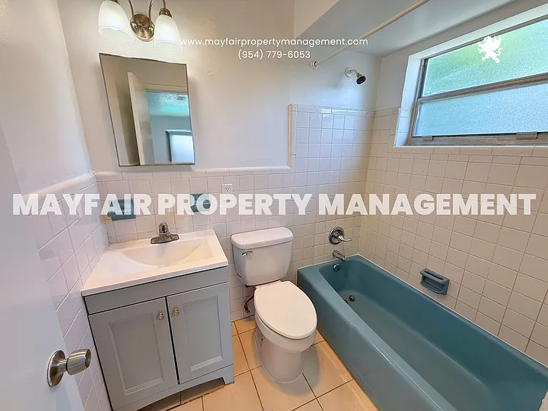 1140 NE 25th Ave #4 — Photo 7