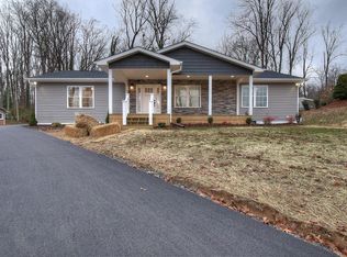 609 Evergreen Ln, Elizabethton, TN 37643