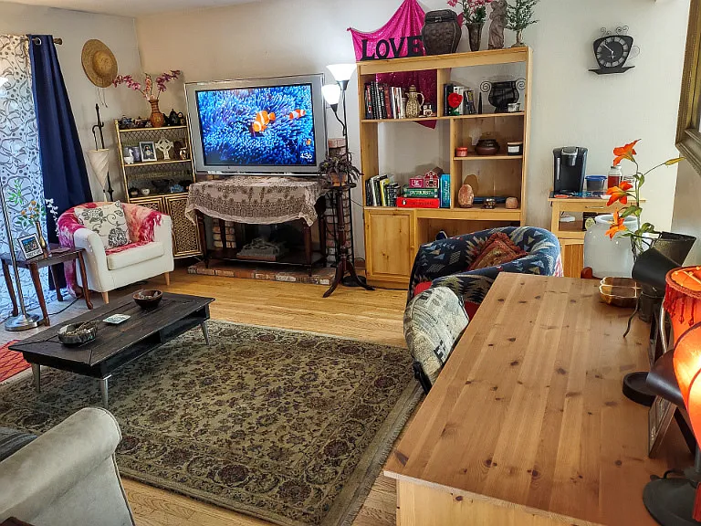 3028 Bryant Pl — Photo 4