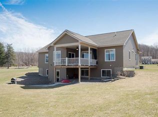 710 Knickerbocker Rd, Schaghticoke, NY 12154