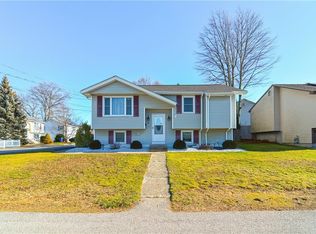 2 Rossi Dr, North Providence, RI 02904