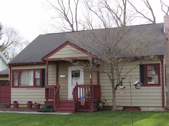 2nd image of 225 Hoffman Ave