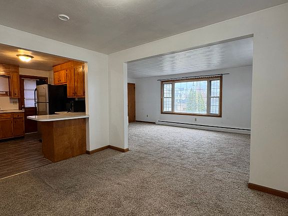 3rd image of 16 Grove St