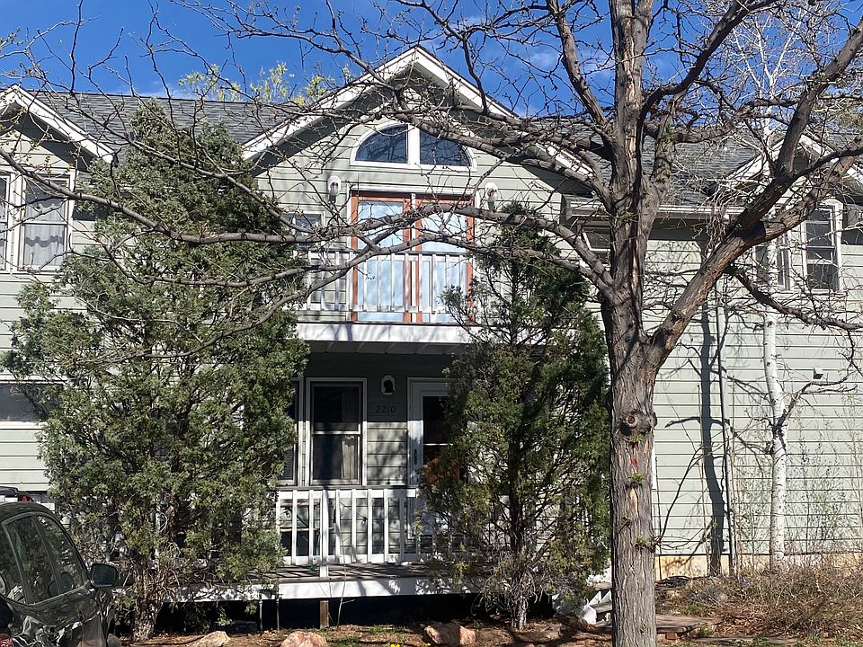 West facing entry with large raised deck