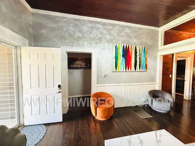 2 bed, 2.0 bath, 1600 sqft, $1,695 — Photo 2