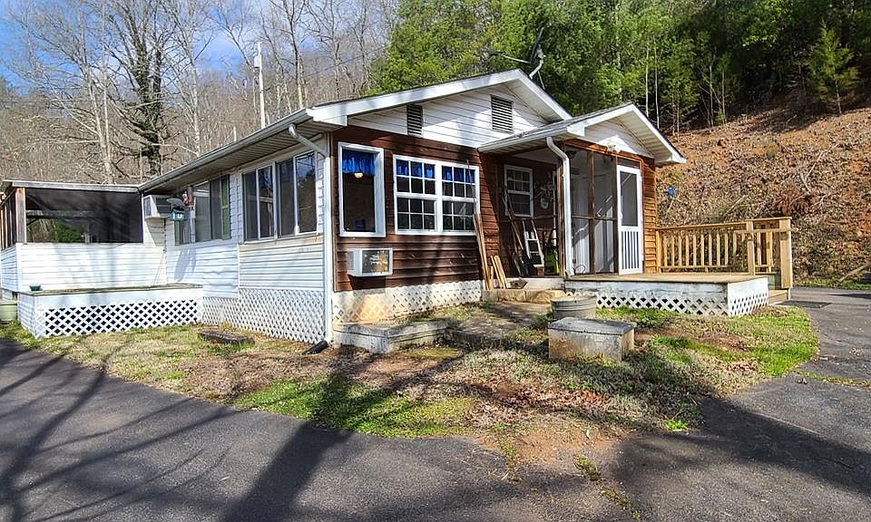 95 High Rd, Franklin, NC 28734 MLS 26024676 Zillow 95 High Rd, Franklin, NC 28734 MLS 26024676 Zillow