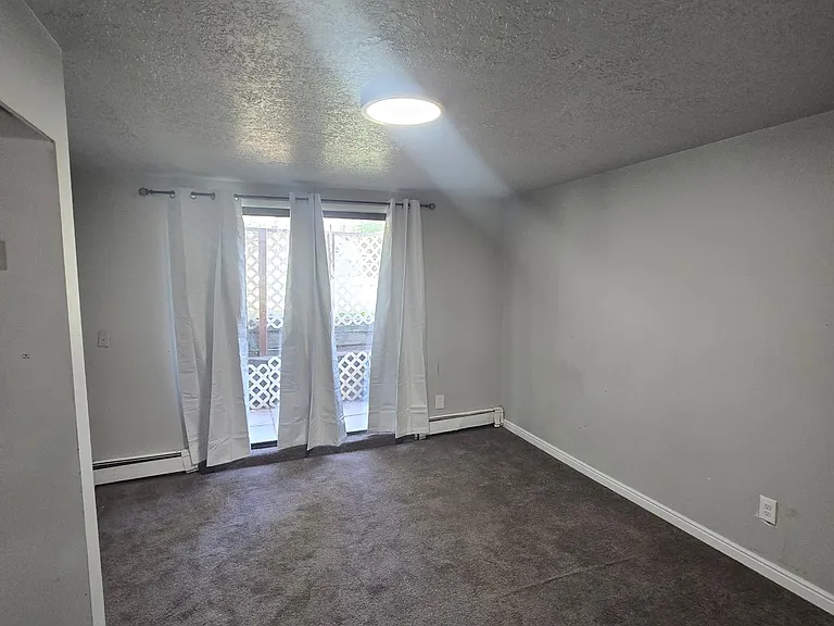 649 E Swenson Ave #2 — Photo 8