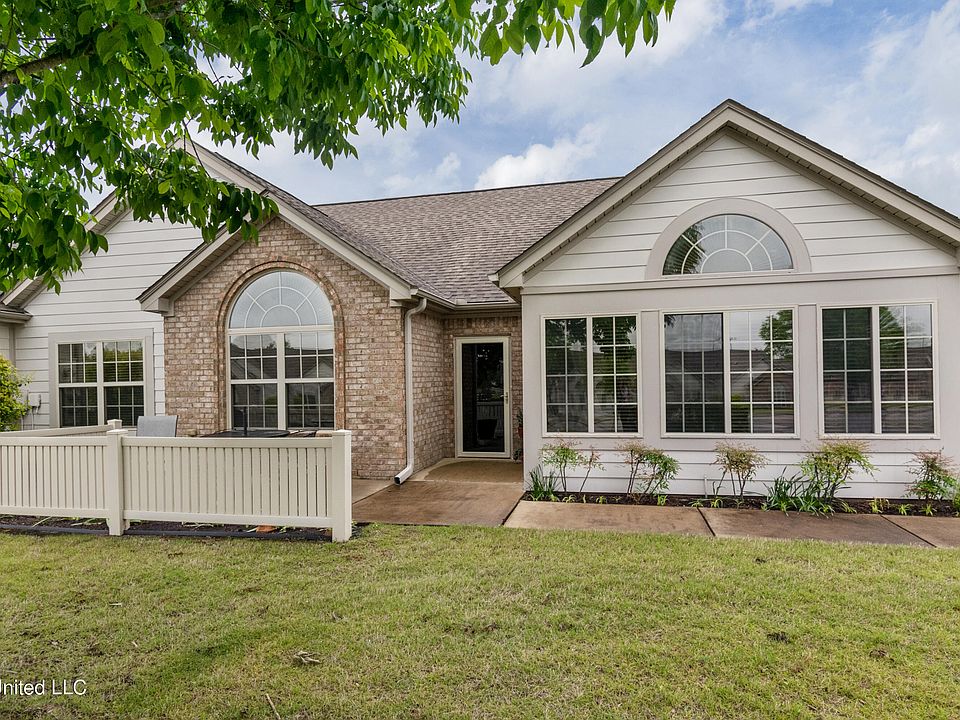 8841 Parkview Oaks Cir, Olive Branch, MS 38654 MLS 4046175 Zillow