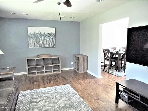 2nd image of 735 Arbor Vitae Dr