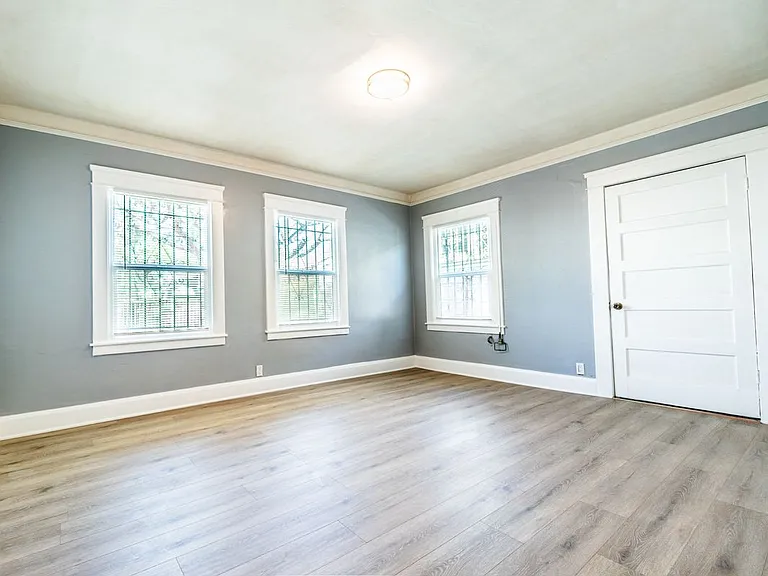 223 S Reno St — Photo 20