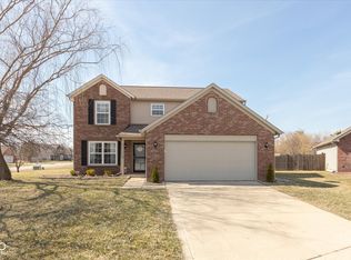 1062 Amy Ct, Greenwood, IN 46143