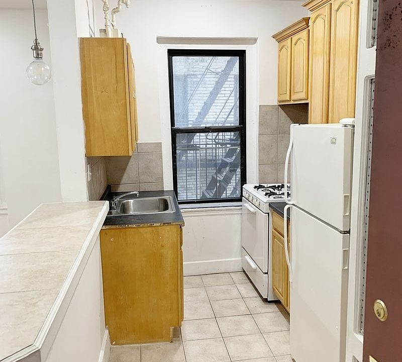 1st image of 2168 35th St APT 3G