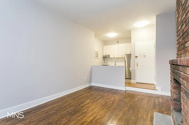 Rented by MNS Marketing | media 23