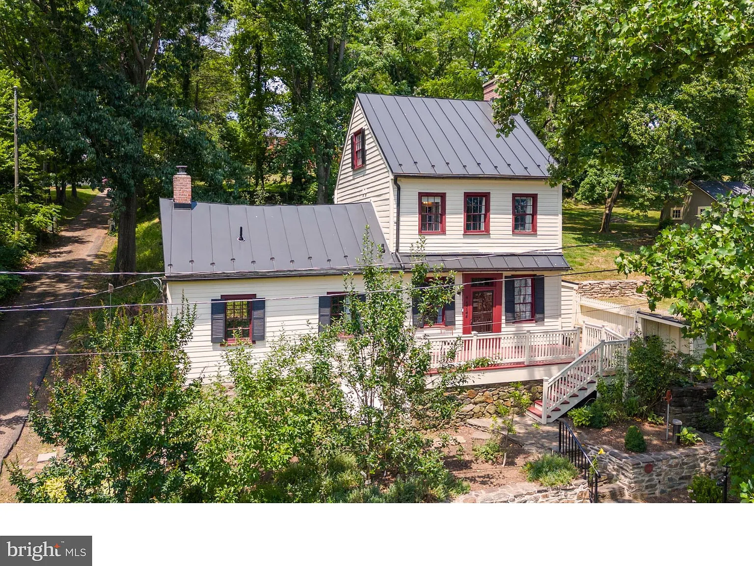 40108 Bond St photo 1