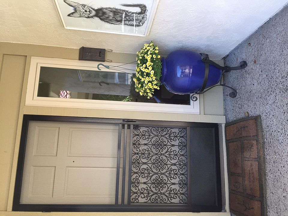 Entrance, sorry it's sideways