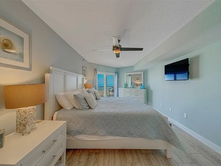 17980 Gulf Blvd #402 — Photo 22