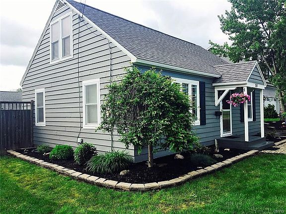 3rd image of 307 Hyland Dr