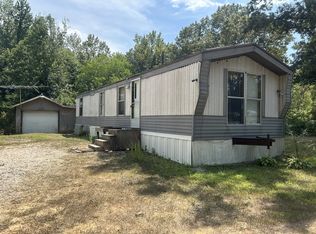 1441 Natchez Trace Rd, Camden, TN 38320
