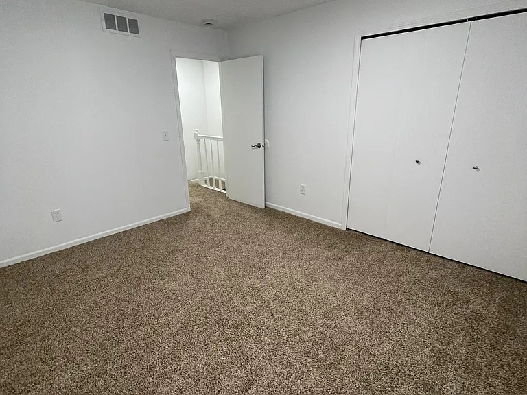2166 Regency Dr — Photo 8