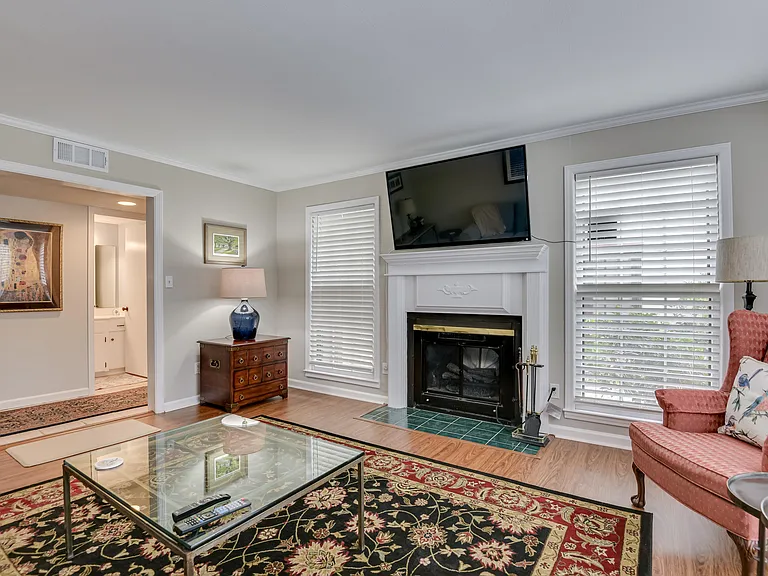 324 Laurens St SW #B — Photo 9