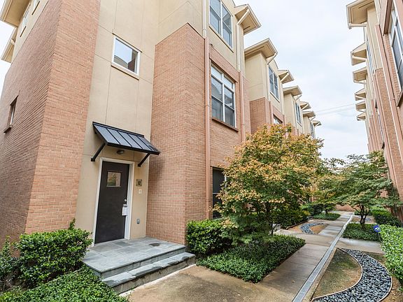 3rd image of 4412 McKinney Ave APT 11