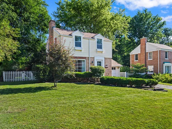 (undisclosed Address), Libertyville, IL 60048