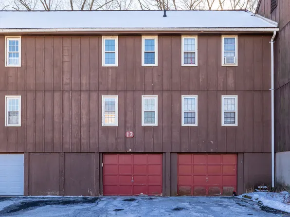 239 Old Farms Road APT 12B, Avon, CT 06001