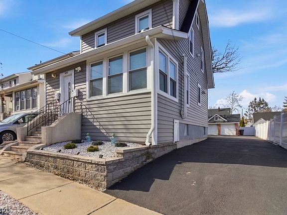 2nd image of 346 Harding Ave