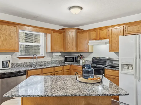 2252 & 2254 E Cinnamon Way, Fayetteville, AR 72703