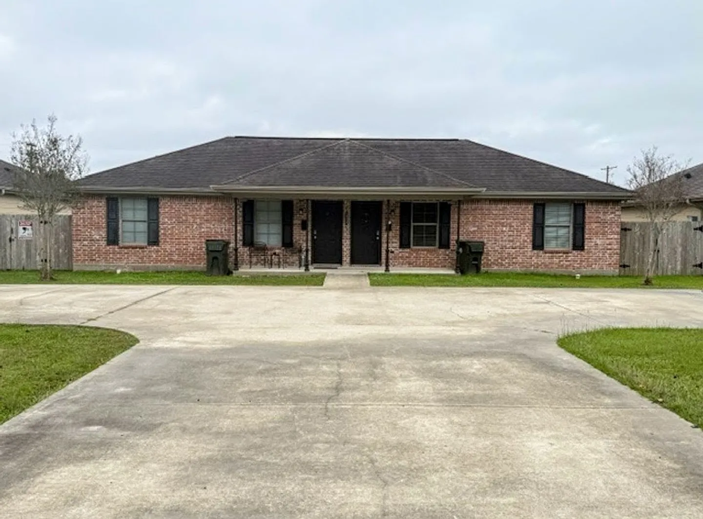 2520 Crockett Street — Photo 1