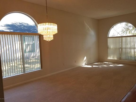 4th image of 5921 Wentworth Cir S