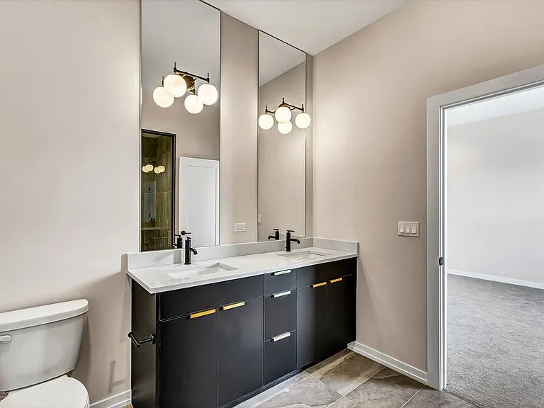 4906 S Saint Lawrence Ave #3 — Photo 15
