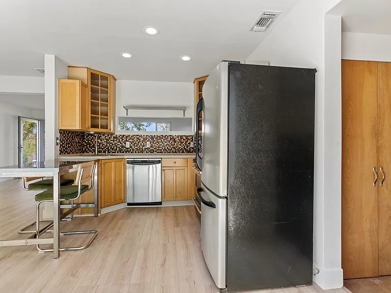 4608 Nob Hill Dr #1 — Photo 5