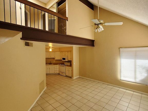 5th image of 7324 N 43rd Ln