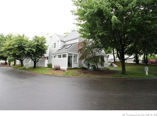 129 Country Pl, Shelton, CT 06484