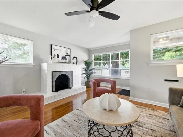 2411 Effingham St, Portsmouth, VA 23704