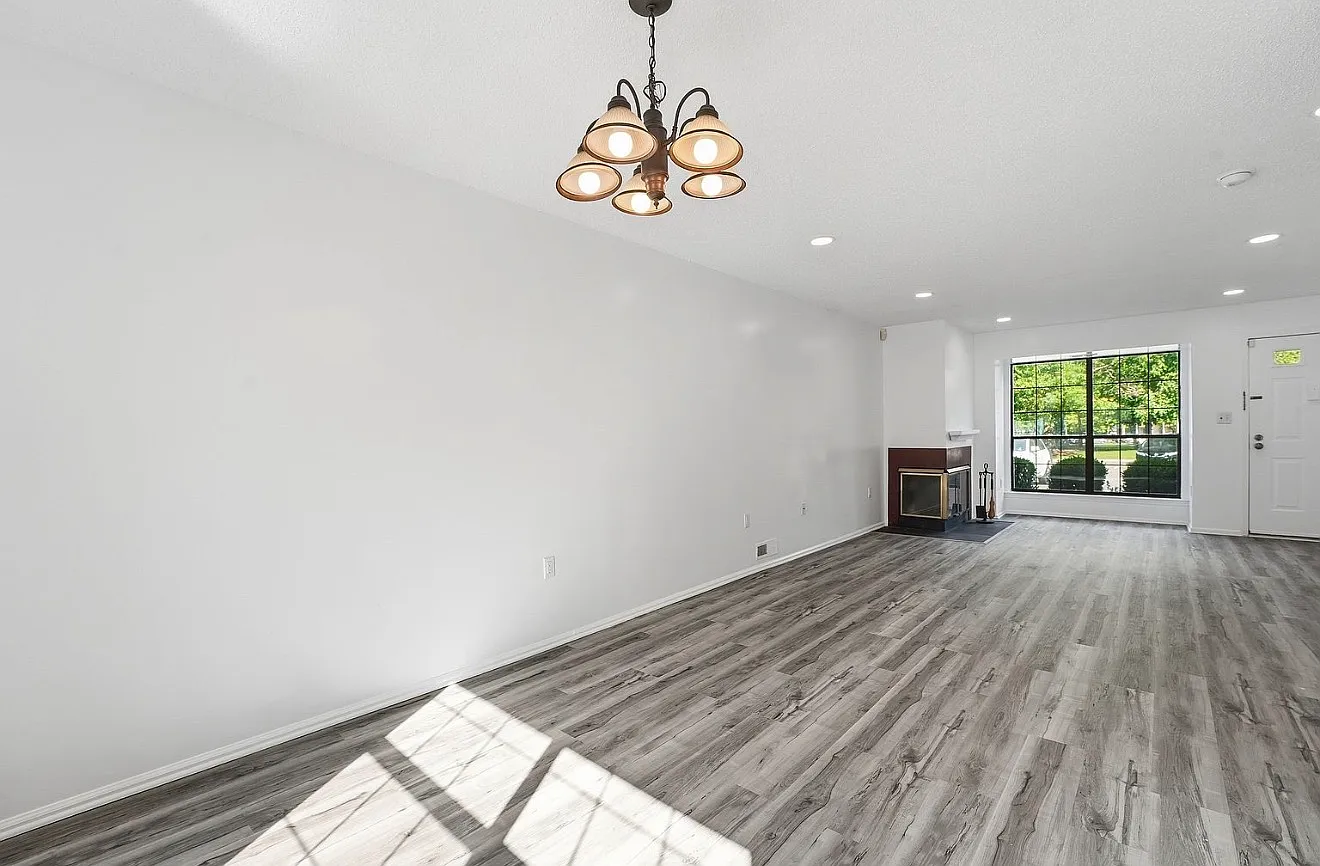 3 bed, 284 sqft, $1,500 — Photo 4