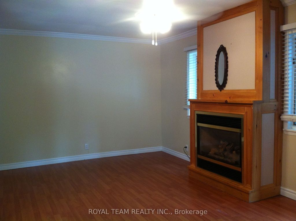 11 Middlebrook Rd, Wasaga Beach, ON - View 4
