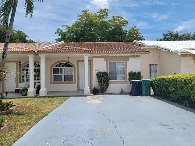 15257 SW 138th Ct — Photo 1