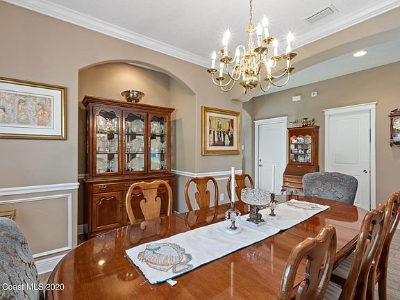 5th image of 1827 Donegal Dr