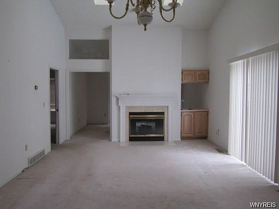 5th image of 25 Sweet Bay Ln