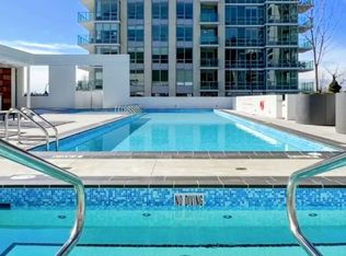 1675 Lions Gate Ln #15, North Vancouver, BC V7P 0C5