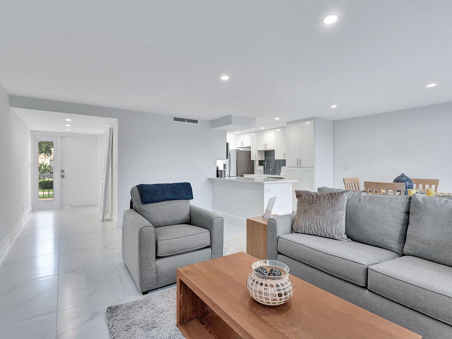 2804 Bridgewood Drive