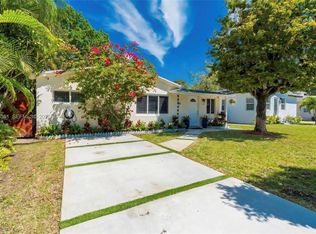 222 SW 7th St, Dania Beach, FL 33004