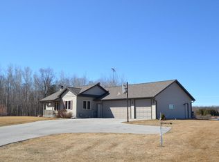 6897 Meredith Ln, Sturgeon Bay, WI 54235